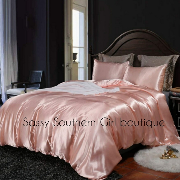 ⭐🆕 Luxury pink satin duvet cover set - Picture 1 of 10